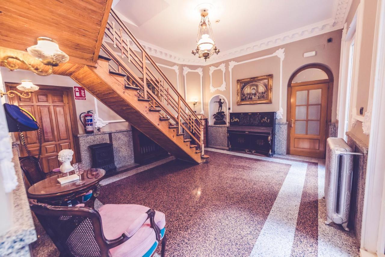Hostal Marlasca Madrid Bagian luar foto