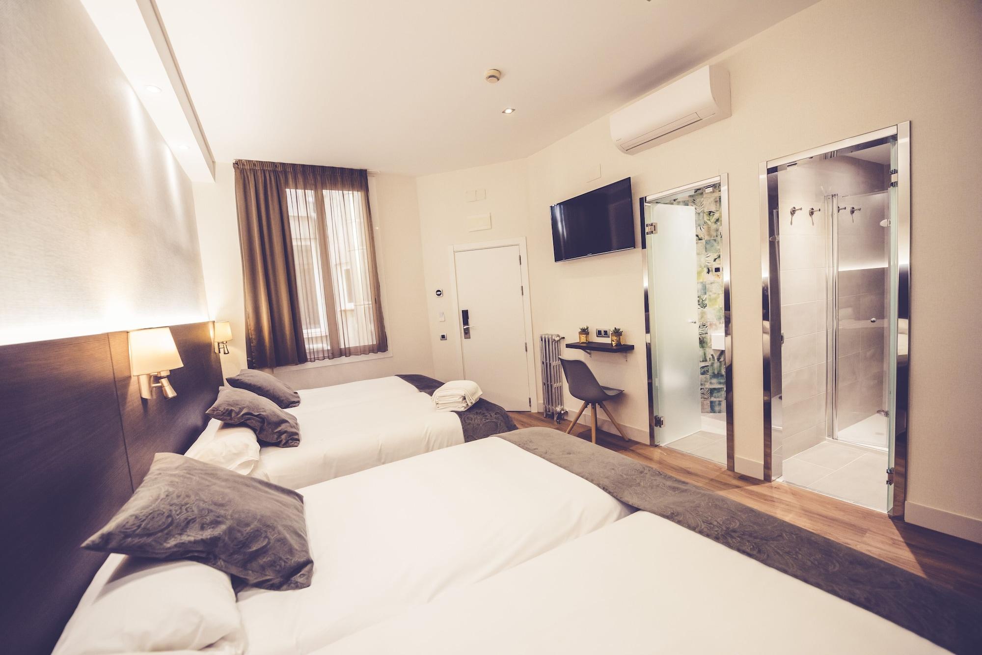 Hostal Marlasca Madrid Bagian luar foto